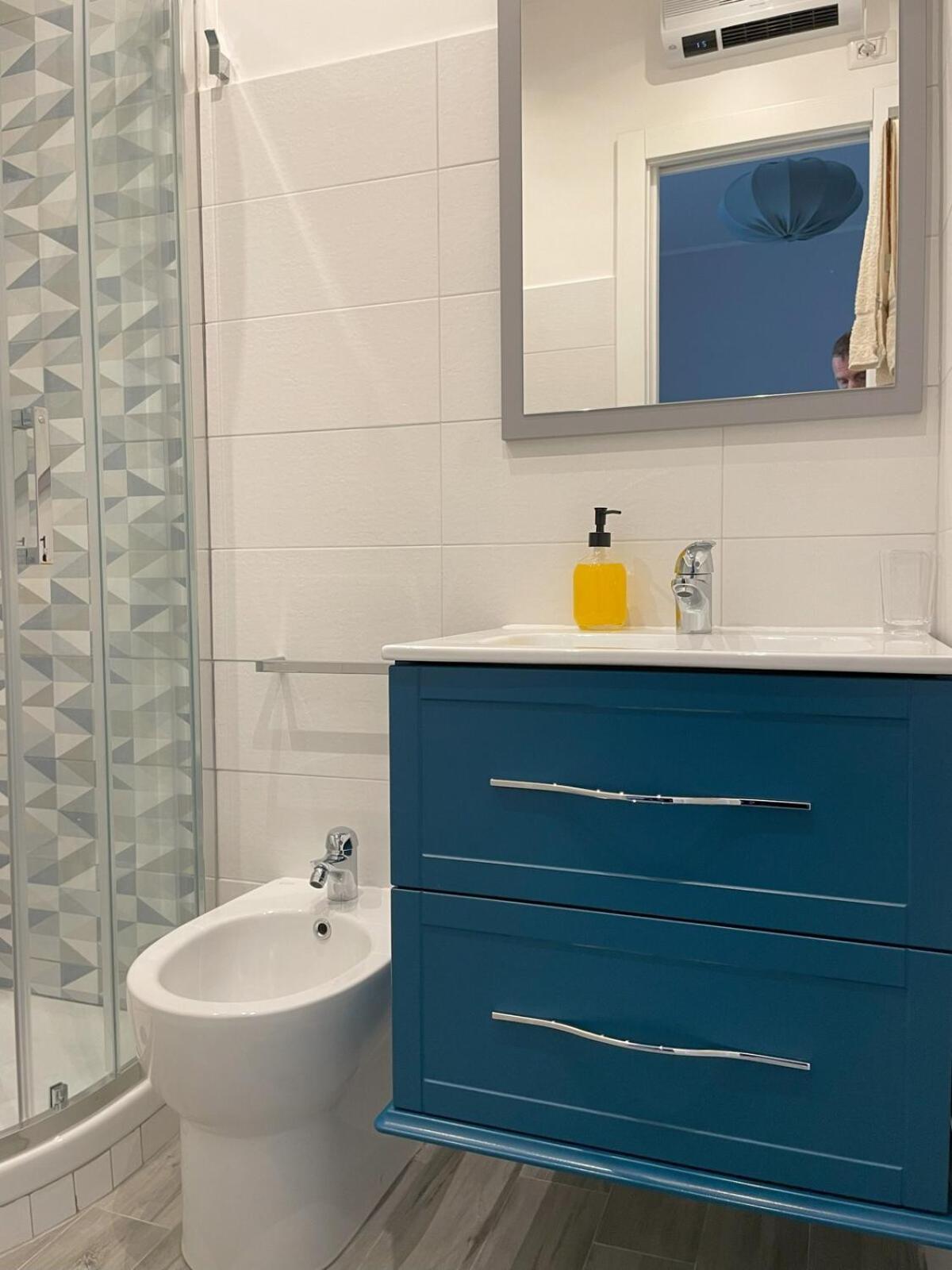 Moderno 85mq Con 2 Bagni E Posto Auto Privato Apartment Rom