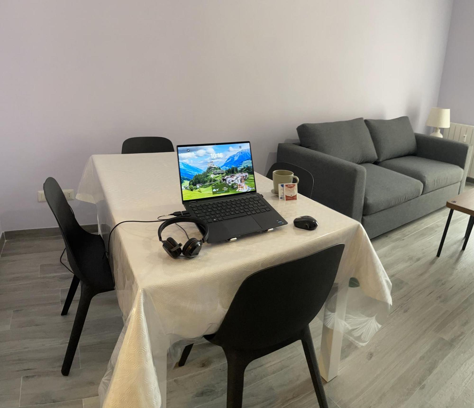 Apartamento Moderno 85mq Con 2 Bagni E Posto Auto Privato